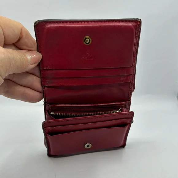 Gucci Red Cherry Embossed Wallet - Picture 5 of 8
